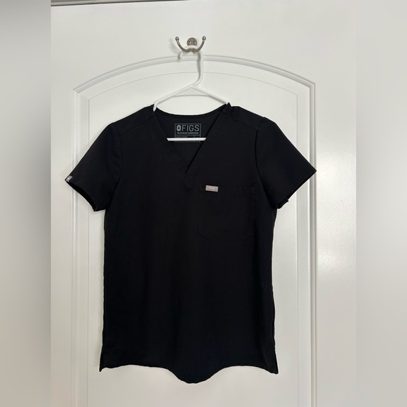 Figs Technical Collection Scrub Black Scrub Top size XS - Picture 1 of 9